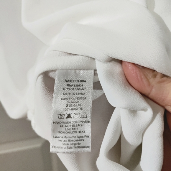 White draped v-neck tank, sz S - Picture 6 of 6